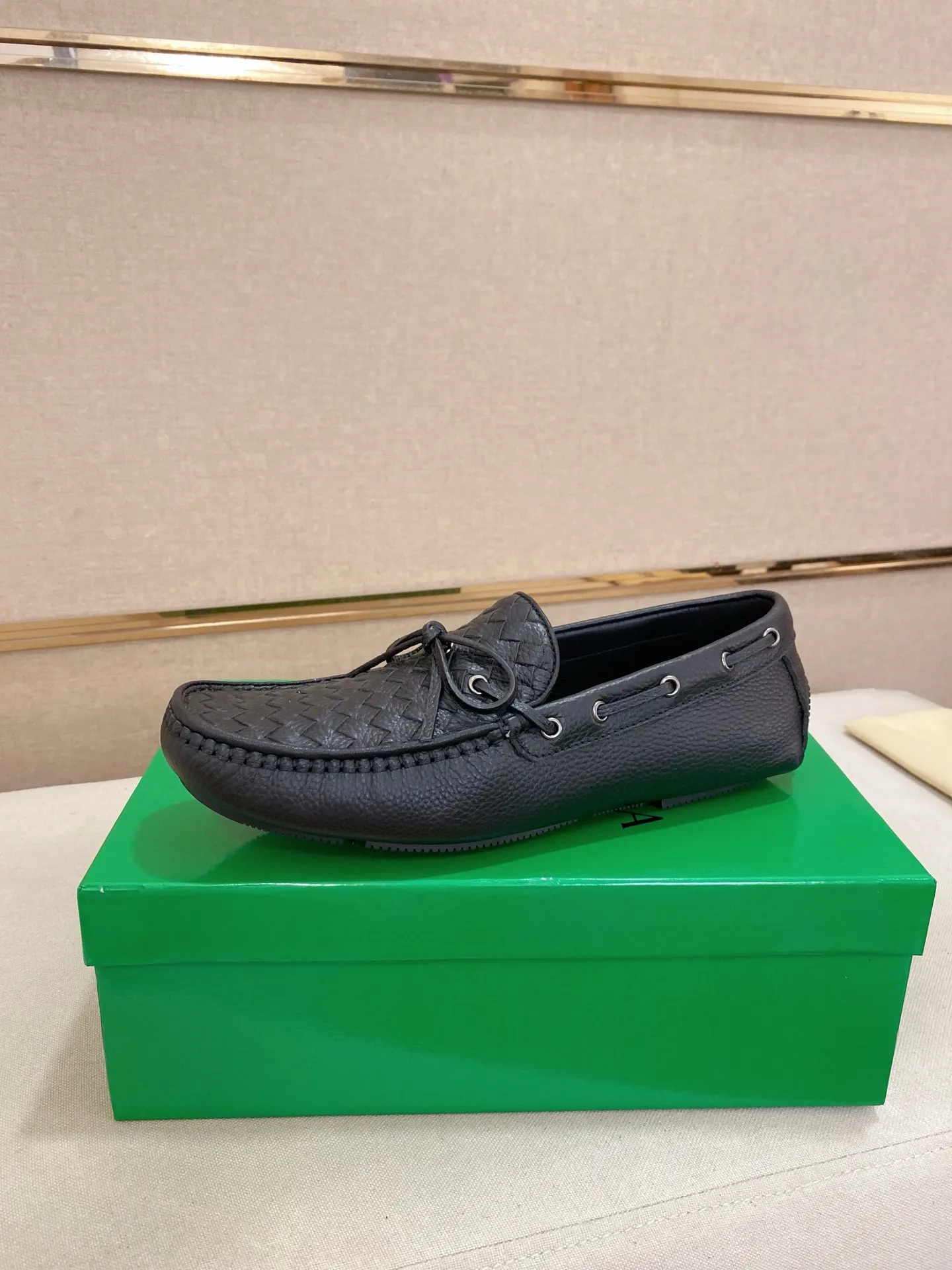 Men's shoes 💰 400💰 (Niu Li + Niu Pad) [BV] latest hot style‼ ️Casual men's shoes, uppers imported deer pattern first-layer cowhide ➕Full imported cowhide lining✔️Exquisite workmanship, excellent foot feel, special rubber soles✔️, cool and fashionable, the latest fashion, fashionable outsole, hurry up. Code number: 38-44 (can be customized to 37.45, non-refundable)